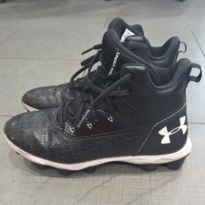 Under Armour Kids Black and White Football Cleats
